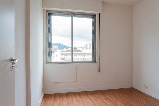 Quarto 2 de apartamento à venda com 3 quartos, 84m² em Tijuca, Rio de Janeiro