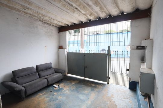 Garagem de casa para alugar com 2 quartos, 150m² em Vila Osasco, Osasco