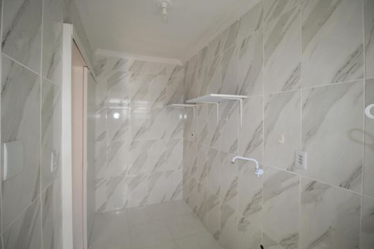 Cozinha de apartamento à venda com 1 quarto, 38m² em Jardim Dona Leopoldina, Porto Alegre