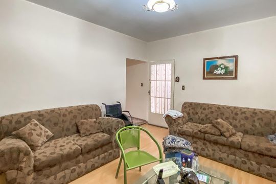 Casa à venda com 3 quartos, 160m² em Jardim Santa Maria, São Paulo