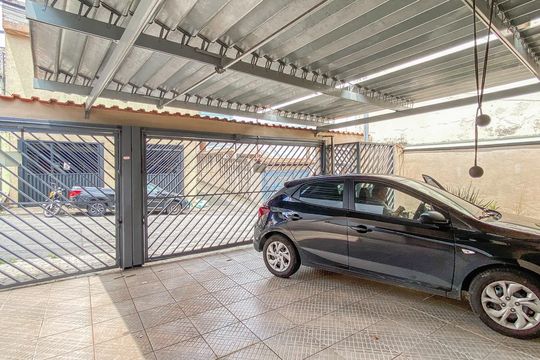 Garagem de casa à venda com 3 quartos, 160m² em Jardim Santa Maria, São Paulo