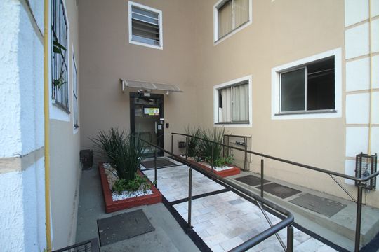 Área comum de apartamento para alugar com 2 quartos, 45m² em Camargos, Belo Horizonte