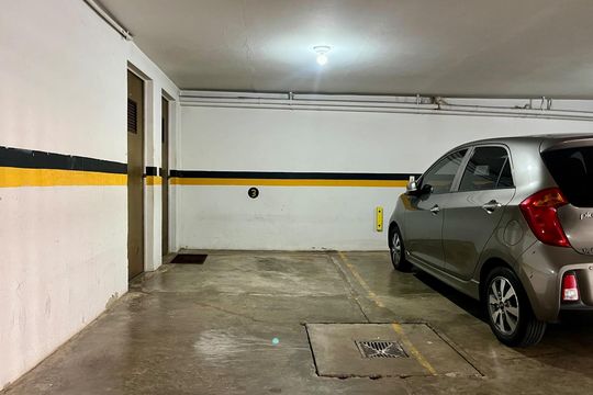Garagem de apartamento para alugar com 2 quartos, 68m² em Centro, Campinas