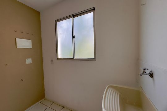 Área de Serviço de casa de condomínio para alugar com 2 quartos, 42m² em Água Chata, Guarulhos