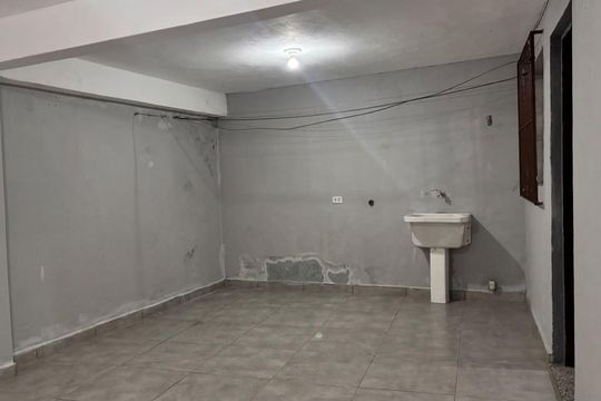 Lavanderia de casa para alugar com 2 quartos, 45m² em Parque Turiguara, Cotia