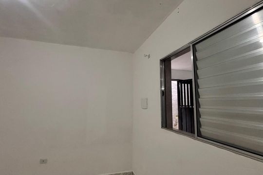 Quarto 1 de casa para alugar com 2 quartos, 45m² em Parque Turiguara, Cotia