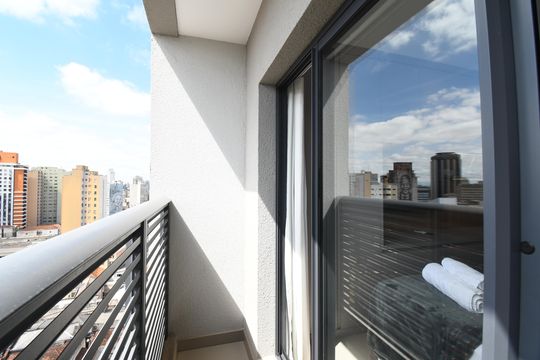 Sacada do Studio de kitnet/studio para alugar com 1 quarto, 25m² em Centro, Curitiba