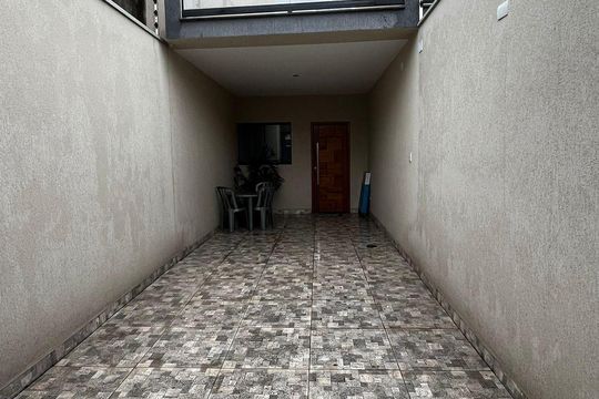 Garagem de casa à venda com 3 quartos, 100m² em Vila Monte Santo, São Paulo