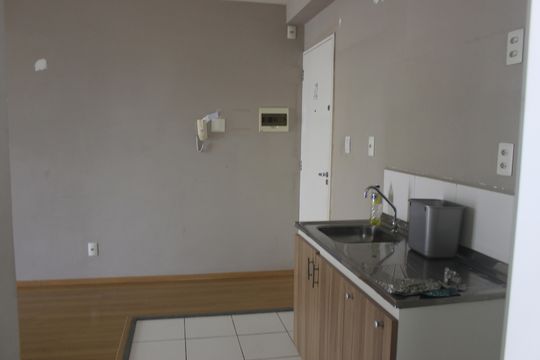 Cozinha  de apartamento à venda com 2 quartos, 49m² em Vila Moreira, Guarulhos