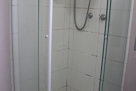 Banheiro  de apartamento à venda com 2 quartos, 49m² em Vila Moreira, Guarulhos