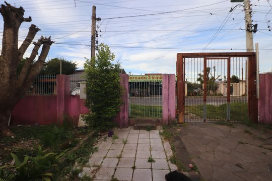 Casa à venda com 3 quartos, 101m² em Olaria, Canoas