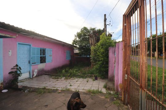 Casa à venda com 3 quartos, 101m² em Olaria, Canoas