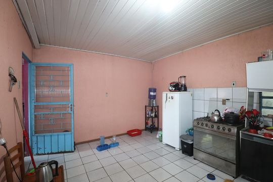 Casa à venda com 3 quartos, 101m² em Olaria, Canoas