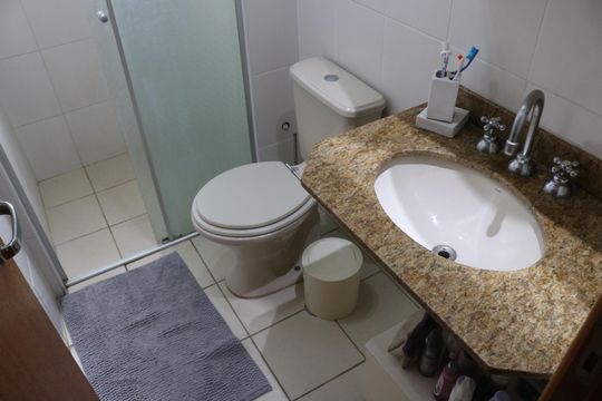 Banheiro de apartamento para alugar com 2 quartos, 61m² em Perdizes, São Paulo