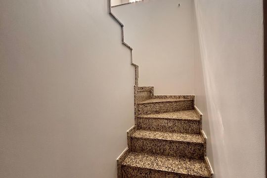 Escada  de casa de condomínio para alugar com 5 quartos, 600m² em Jardim Paulista, Barueri