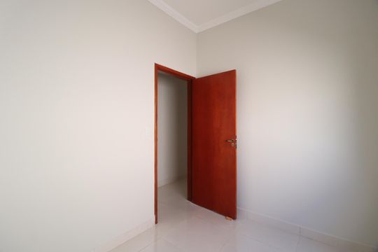 Quarto 2 de casa para alugar com 3 quartos, 85m² em Santa Rosa, Uberlândia