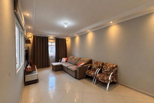 Sala de casa de condomínio à venda com 3 quartos, 150m² em Novo Osasco, Osasco