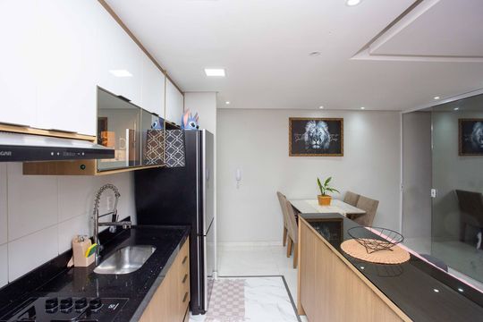 Cozinha de apartamento para alugar com 2 quartos, 47m² em Piraporinha, Diadema