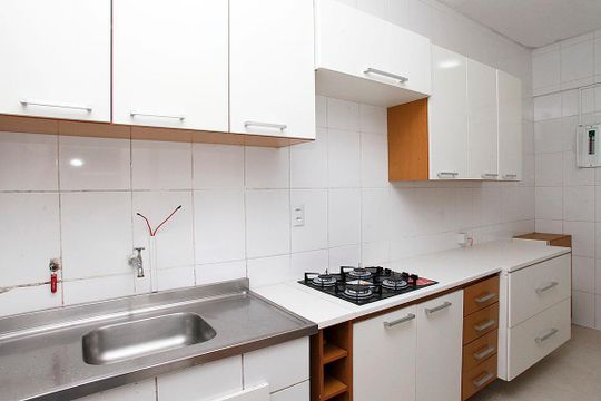 Cozinha + Área de Serviço de apartamento à venda com 3 quartos, 100m² em Centro Histórico, Porto Alegre