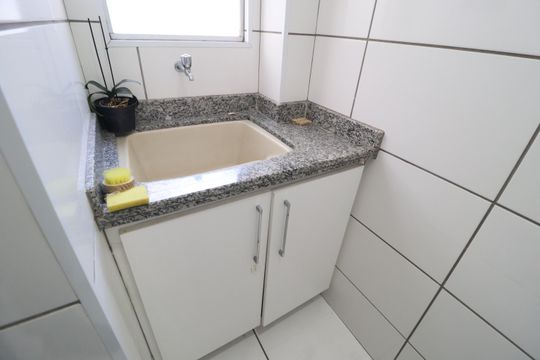 Área de Serviço de apartamento para alugar com 2 quartos, 44m² em Osvaldo Rezende, Uberlândia