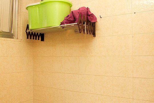 Banheiro de serviço de apartamento para alugar com 3 quartos, 113m² em Bom Fim, Porto Alegre
