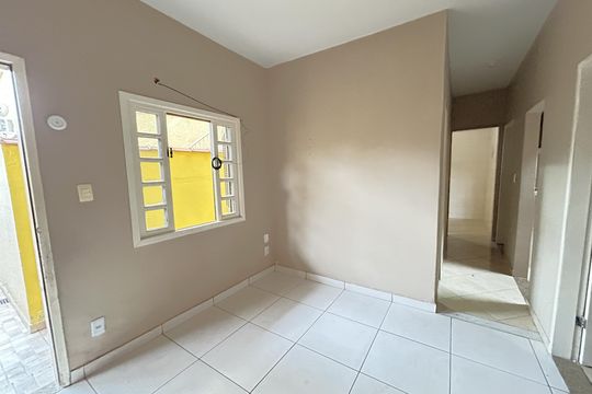 Casa para alugar com 2 quartos, 60m² em Guadalupe, Rio de Janeiro