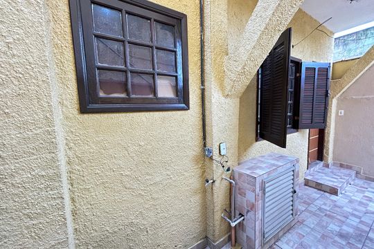 Fachada de casa para alugar com 2 quartos, 60m² em Guadalupe, Rio de Janeiro