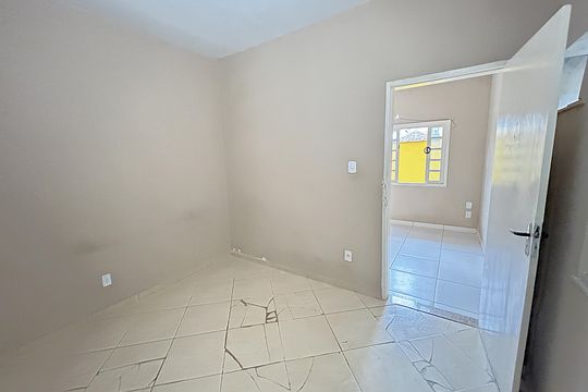 Quarto 1 de casa para alugar com 2 quartos, 60m² em Guadalupe, Rio de Janeiro