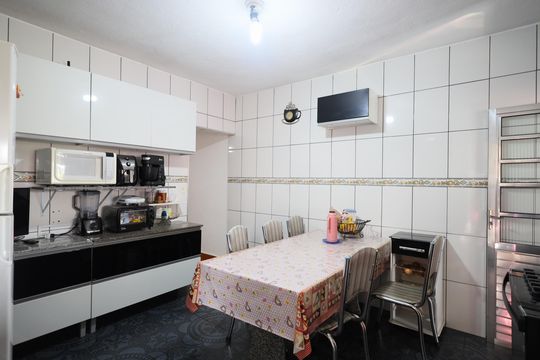 Cozinha de casa à venda com 4 quartos, 172m² em Jardim Munhoz Junior, Osasco