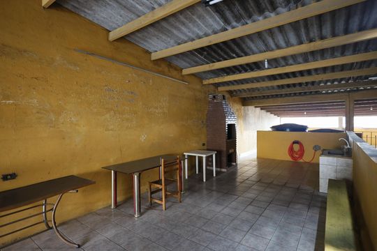 Churrasqueira de casa à venda com 4 quartos, 172m² em Jardim Munhoz Junior, Osasco