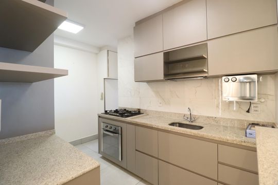 Cozinha de apartamento para alugar com 3 quartos, 109m² em Jardim Karaíba, Uberlândia