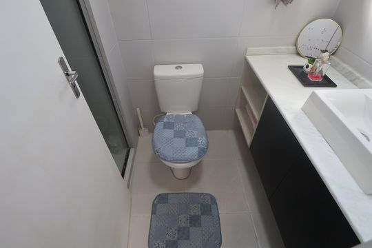 Banheiro de apartamento para alugar com 2 quartos, 55m² em Fátima, Canoas
