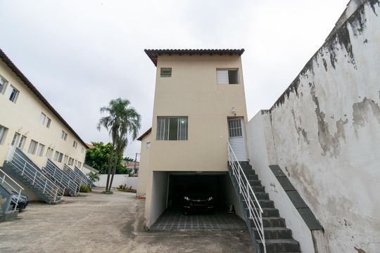 Fachada de casa de condomínio para alugar com 3 quartos, 80m² em Parque Jabaquara, São Paulo