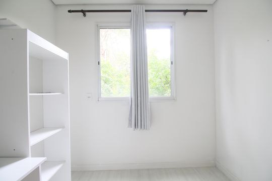 Quarto 2 de apartamento para alugar com 2 quartos, 44m² em Jardim Helga, São Paulo