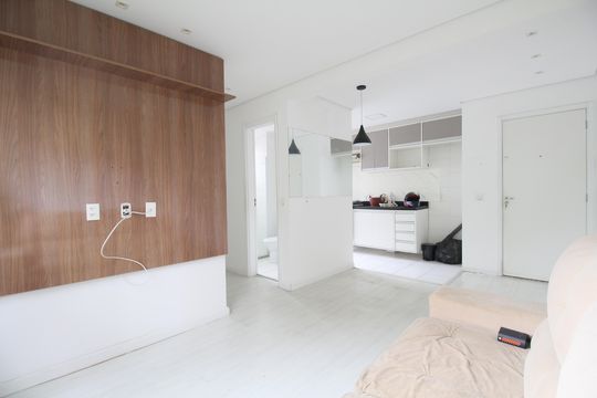 Sala de apartamento para alugar com 2 quartos, 44m² em Jardim Helga, São Paulo