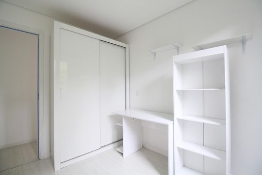 Quarto 2 de apartamento para alugar com 2 quartos, 44m² em Jardim Helga, São Paulo