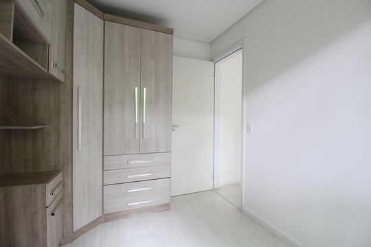 Quarto 1 de apartamento para alugar com 2 quartos, 44m² em Jardim Helga, São Paulo