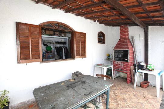 Varanda de casa para alugar com 3 quartos, 386m² em Centro, Contagem
