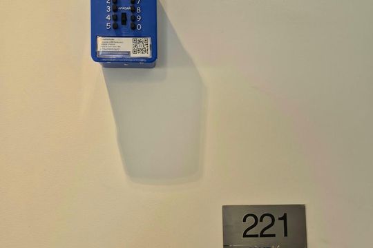 Lockbox de apartamento para alugar com 2 quartos, 74m² em Jardim Parque Morumbi, São Paulo