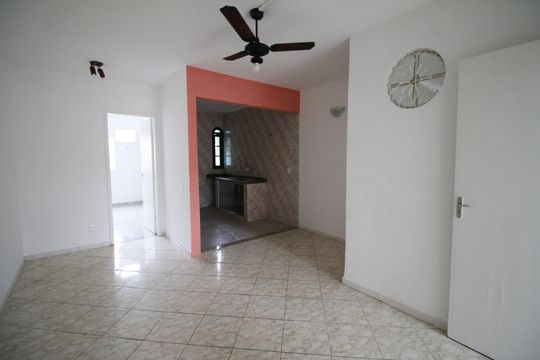 Apartamento para alugar com 2 quartos, 70m² em Tanque, Rio de Janeiro