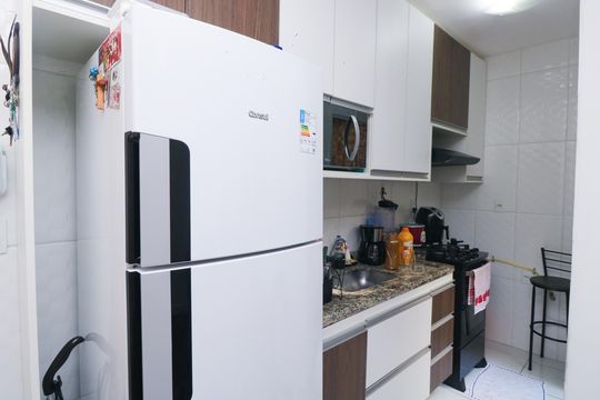 Cozinha de apartamento à venda com 2 quartos, 55m² em Jardim Santo Alberto, Santo André