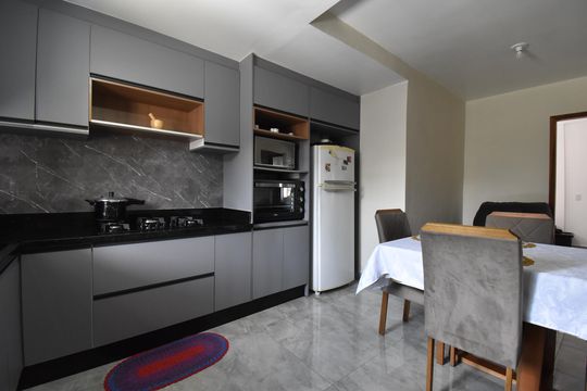 Cozinha de casa à venda com 3 quartos, 250m² em Cidade Industrial de Curitiba, Curitiba