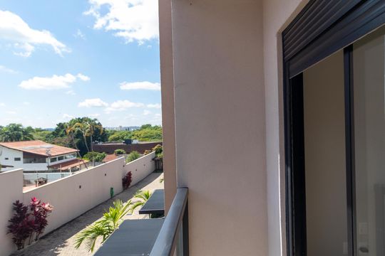 Sacada da Suíte de casa de condomínio para alugar com 3 quartos, 130m² em Parque Taquaral, Campinas