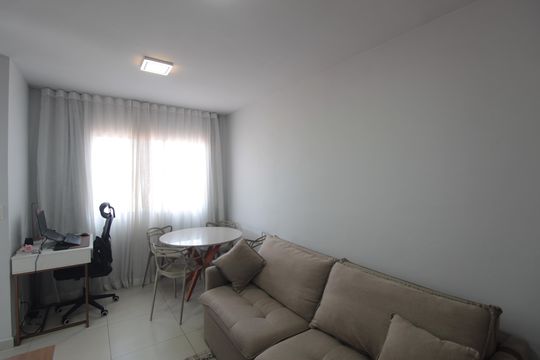 Sala de apartamento à venda com 2 quartos, 48m² em Jardim Atlântico, Belo Horizonte