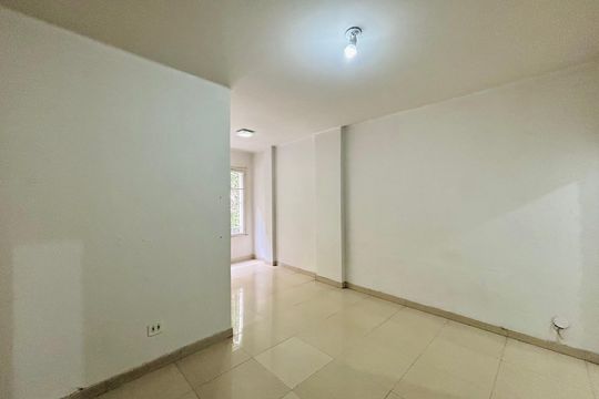Sala de apartamento à venda com 2 quartos, 85m² em Copacabana, Rio de Janeiro