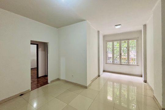 Apartamento à venda com 2 quartos, 85m² em Copacabana, Rio de Janeiro
