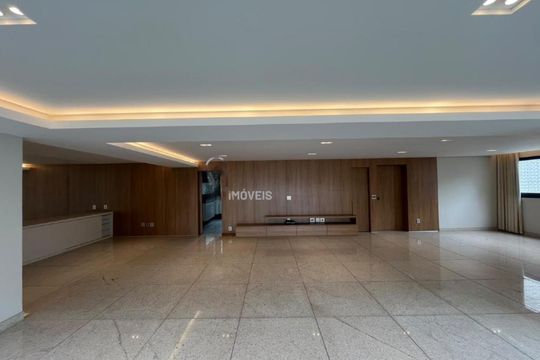 Apartamento à venda com 4 quartos, 216m² em Belvedere, Belo Horizonte