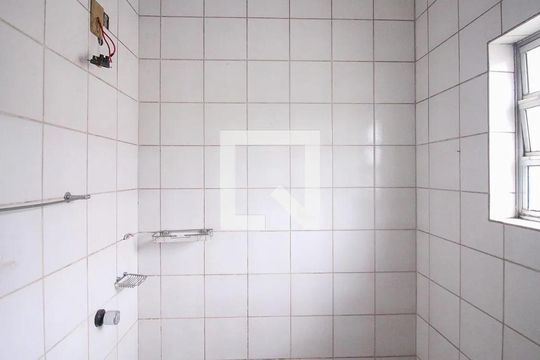 Banheiro 1 de casa à venda com 4 quartos, 133m² em Vila Antonieta, São Paulo