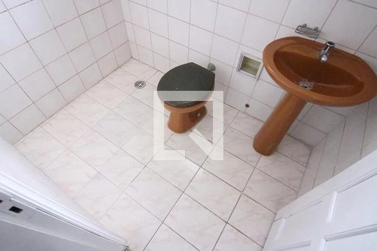 Banheiro 2 de casa à venda com 4 quartos, 133m² em Vila Antonieta, São Paulo