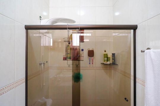Banheiro da suíte de casa para alugar com 3 quartos, 312m² em Jardim Sao Caetano, São Caetano do Sul